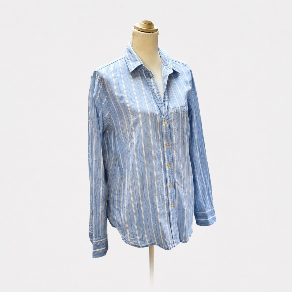 Coastal Quiet Luxury Gauzy Button Up Shirt Blue Striped Relaxed Fit Women's Sz L